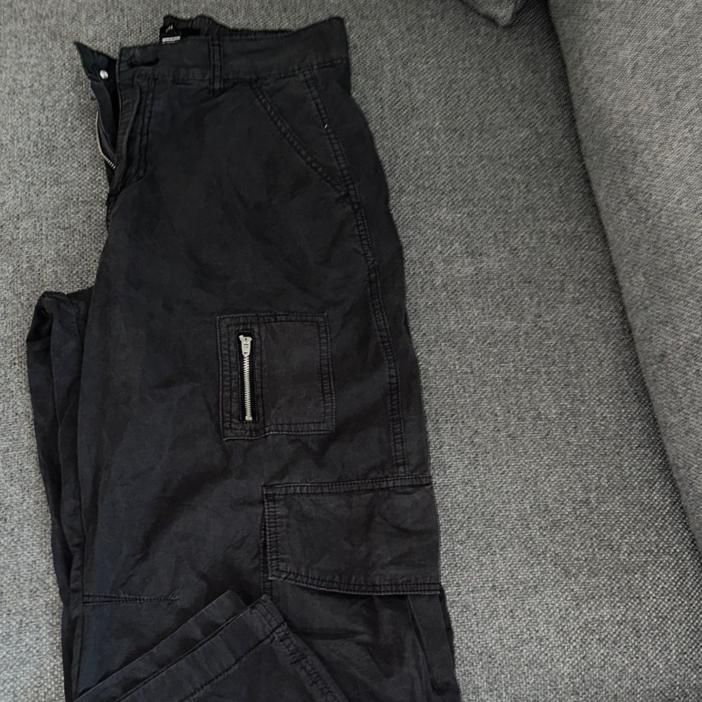 Forever 21 black cargo pants